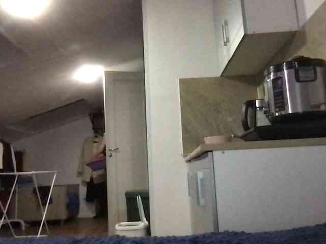 MilaBi-192569 webcam
