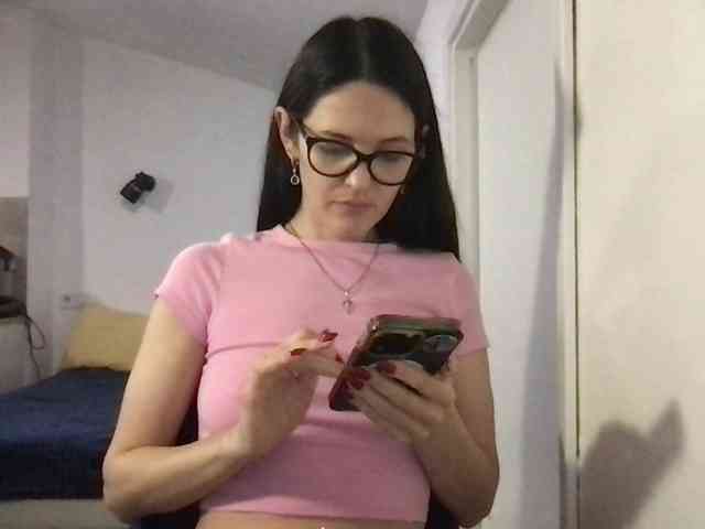 MilaBi-192569 webcam