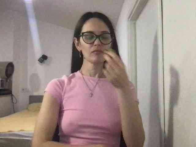 MilaBi-192569 webcam