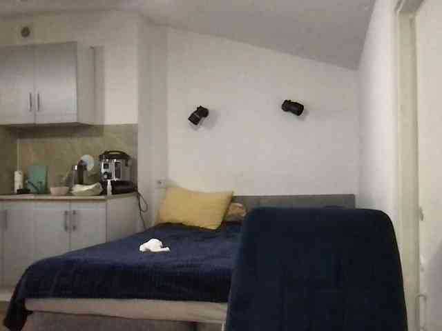 MilaBi-192569 webcam