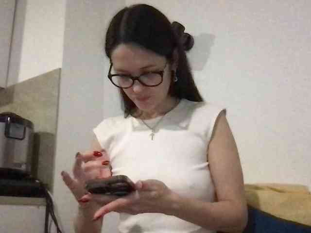 MilaBi-192569 webcam