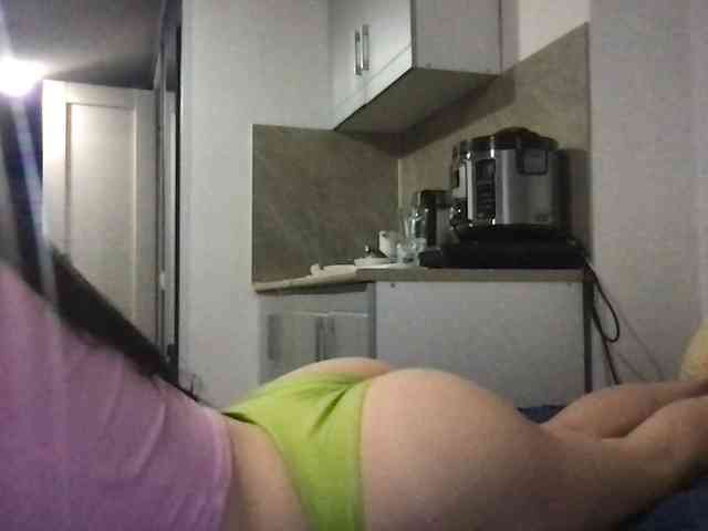 MilaBi-192569 webcam