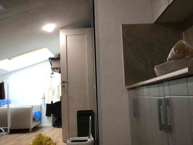 MilaBi-192569 webcam