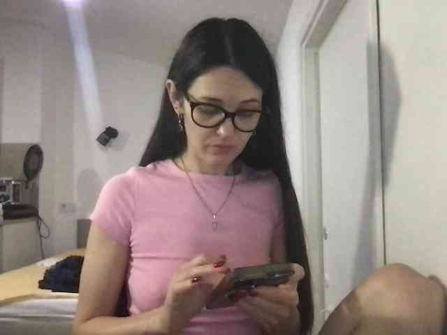 MilaBi-192569 webcam