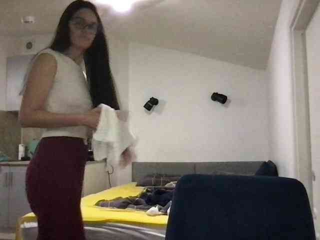 MilaBi-192569 webcam