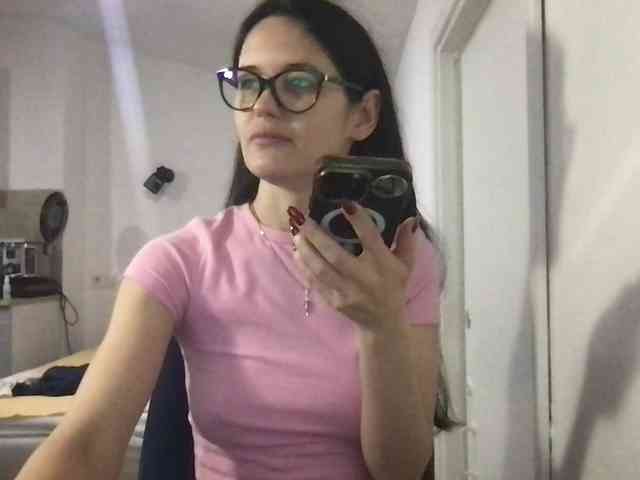 MilaBi-192569 webcam