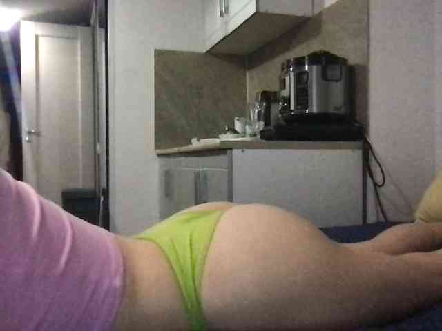 MilaBi-192569 webcam