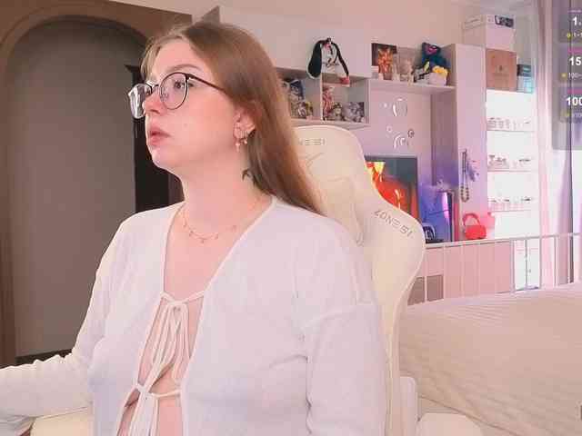 EliseJay webcam
