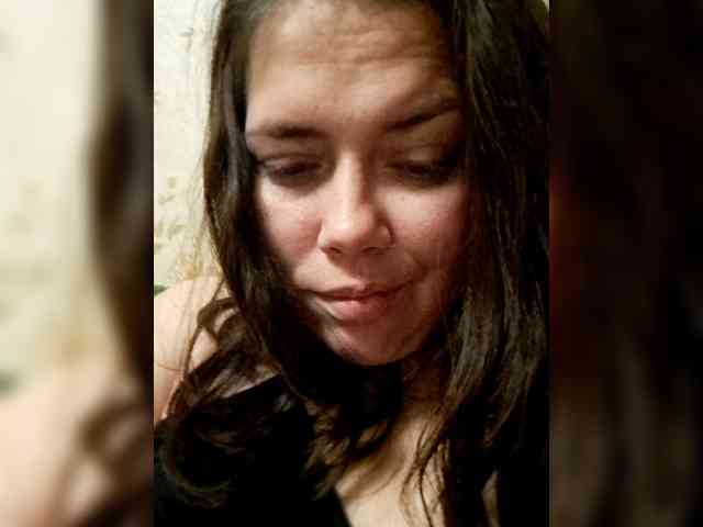 Naturally_Mom webcam