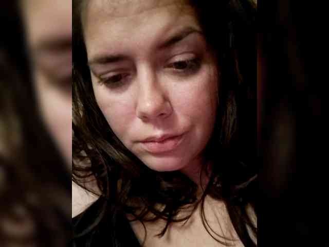 Naturally_Mom webcam