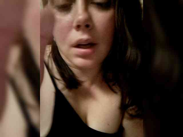 Naturally_Mom webcam
