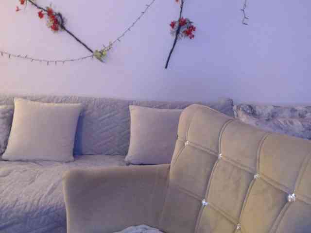 goodSnowQueen webcam
