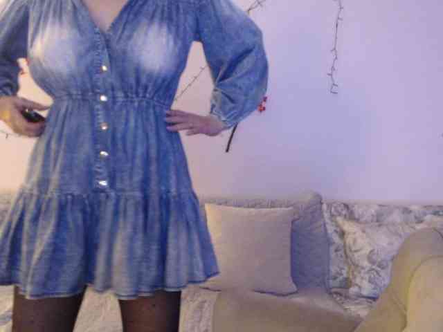 goodSnowQueen webcam