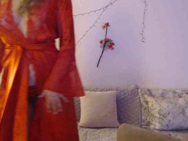 goodSnowQueen webcam