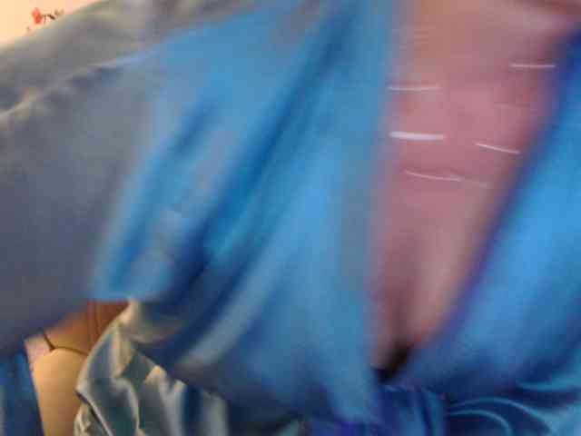 goodSnowQueen webcam