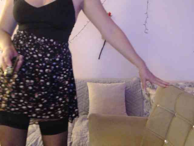 goodSnowQueen webcam