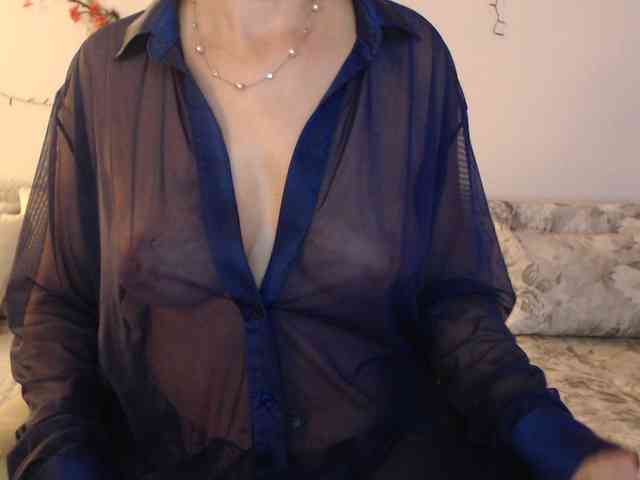 goodSnowQueen webcam