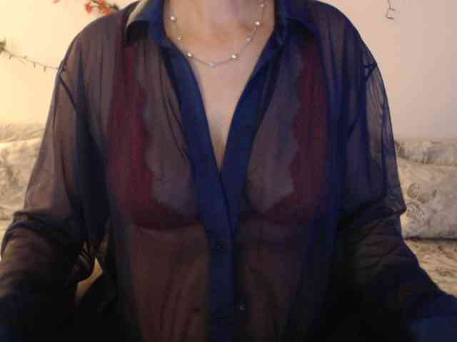 goodSnowQueen webcam