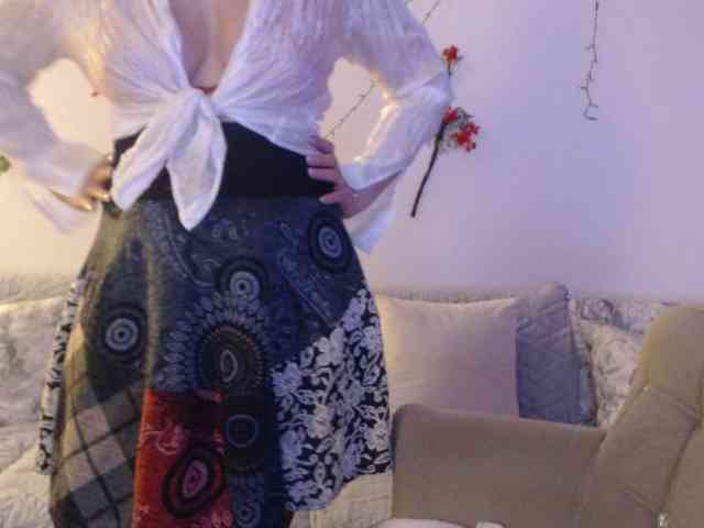 goodSnowQueen webcam