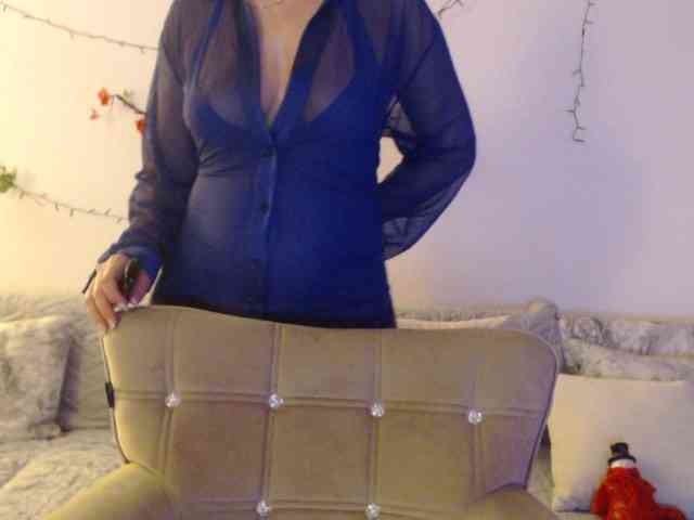 goodSnowQueen webcam