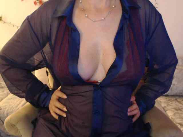 goodSnowQueen webcam