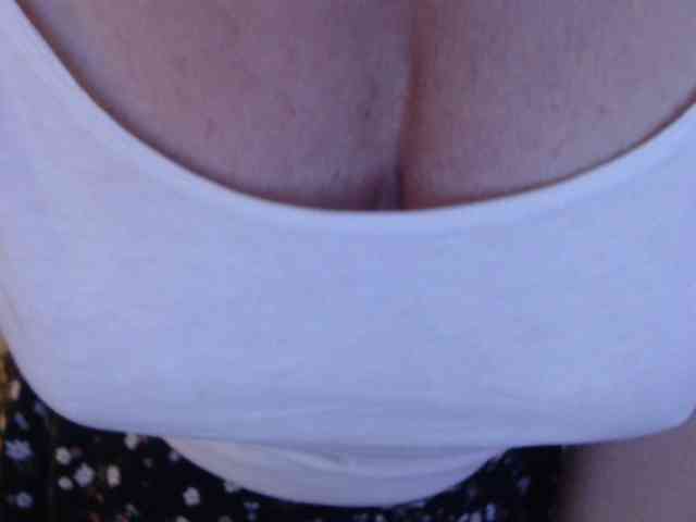 goodSnowQueen webcam