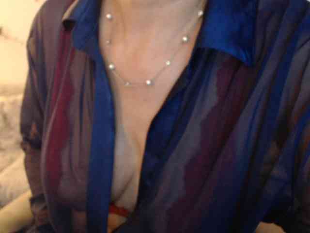 goodSnowQueen webcam