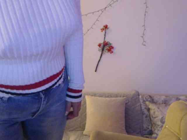 goodSnowQueen webcam