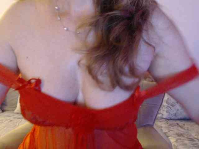 goodSnowQueen webcam