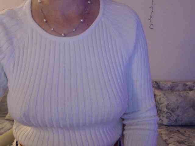 goodSnowQueen webcam