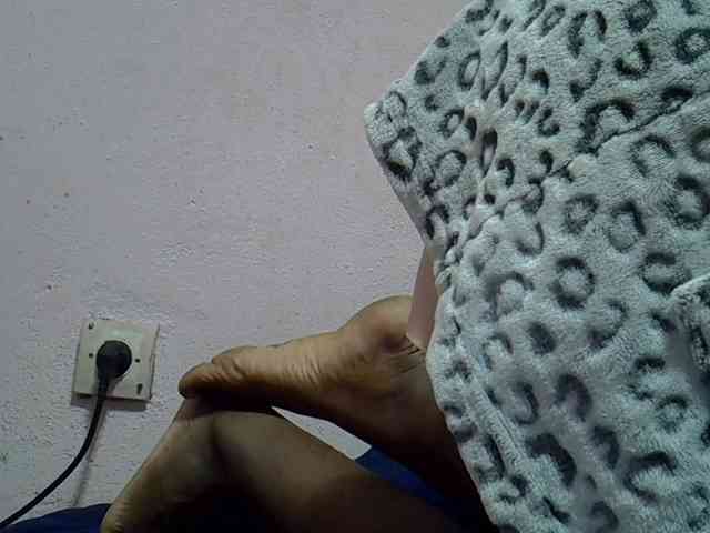 Angelinah75 webcam