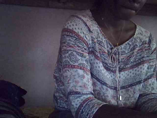 Angelinah75 webcam