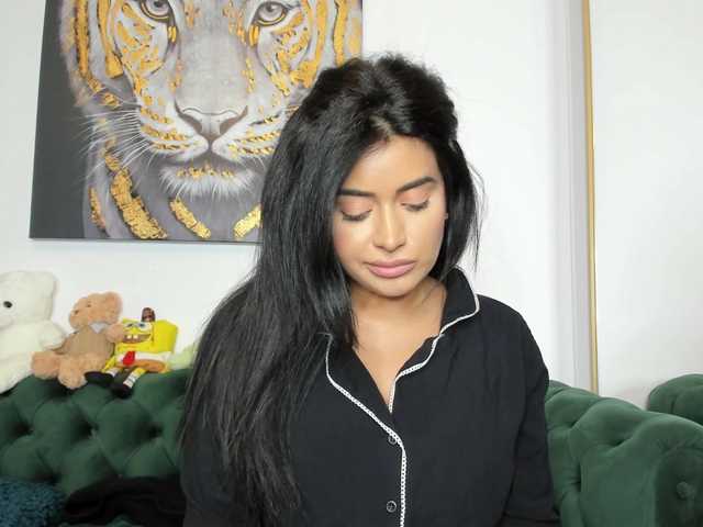 Entrez le videochat erotique avec le
modèle AnnaKarin AnnaKarin