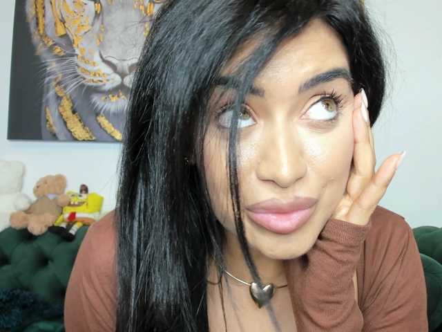 Entrez le videochat erotique avec le
modèle AnnaKarin AnnaKarin