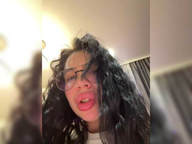 Vai a chattare su MagicMelody MagicMelody