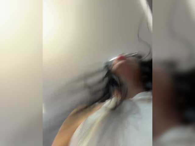 Entra en el chat con el modelo MagicMelody MagicMelody