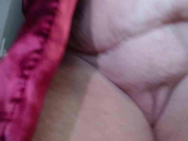 April_XO webcam