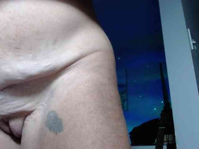 April_XO