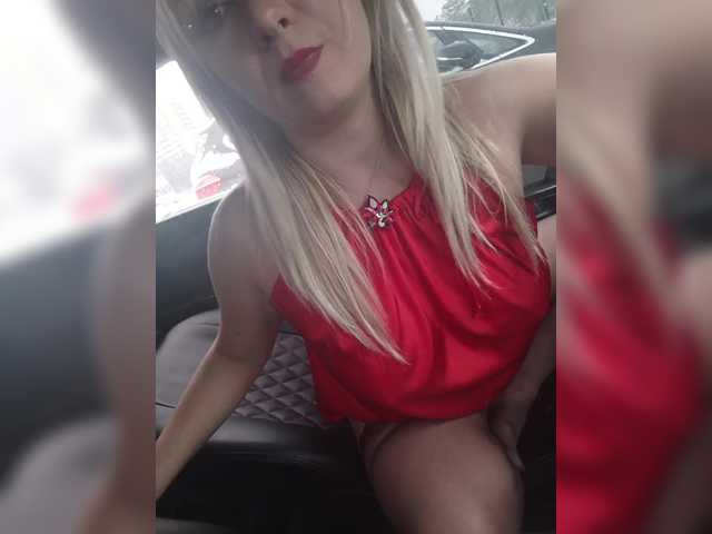 Entra en el chat con el modelo _AMBASSADOR_ _AMBASSADOR_