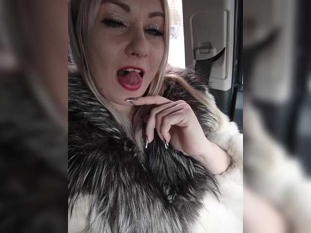 Vai a chattare su _AMBASSADOR_ _AMBASSADOR_