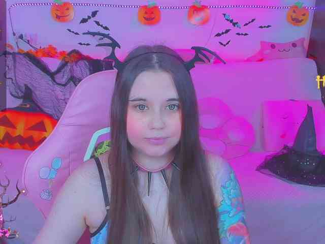 LoliSuccub webcam