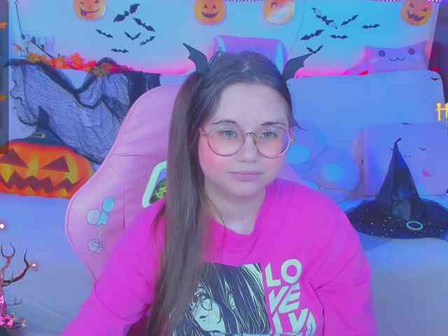 LoliSuccub webcam