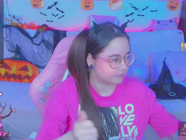 LoliSuccub webcam