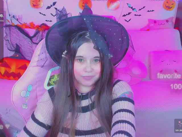 LoliSuccub webcam