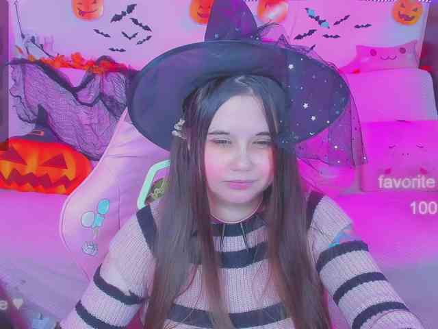 LoliSuccub webcam