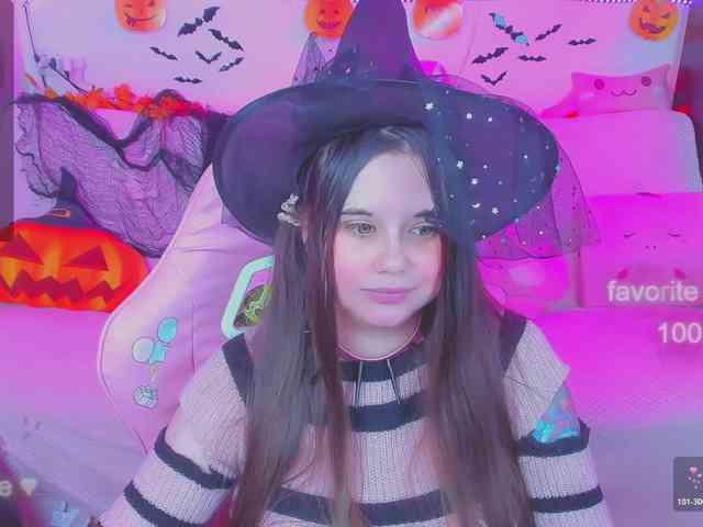 LoliSuccub webcam