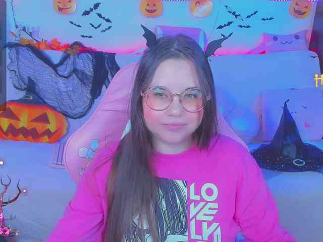 LoliSuccub webcam