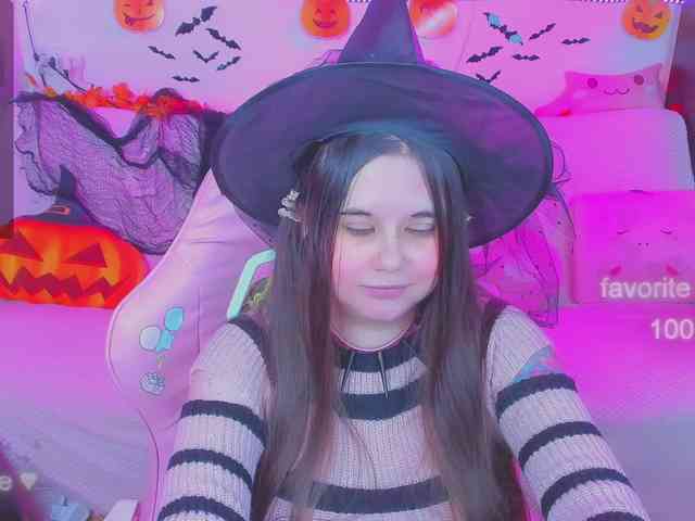 LoliSuccub webcam