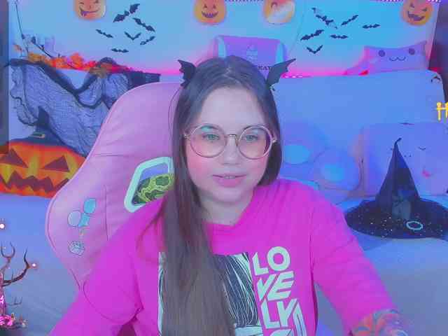 LoliSuccub webcam