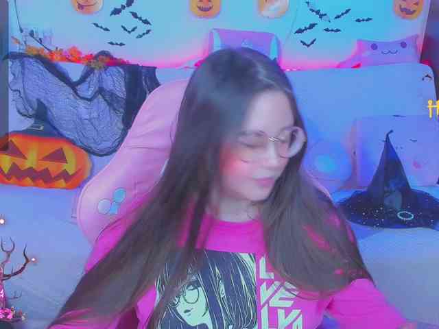 LoliSuccub webcam
